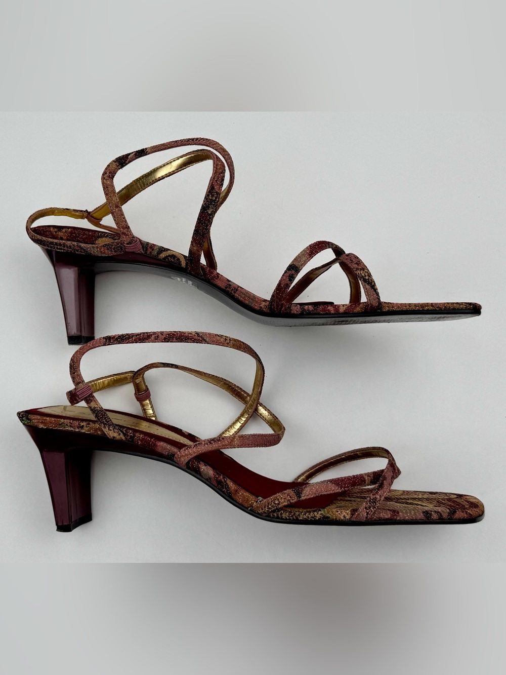 Bandolino brocade fabric ‘Dobex’ sling back heels. Size 8.5 M - Picture 3 of 11